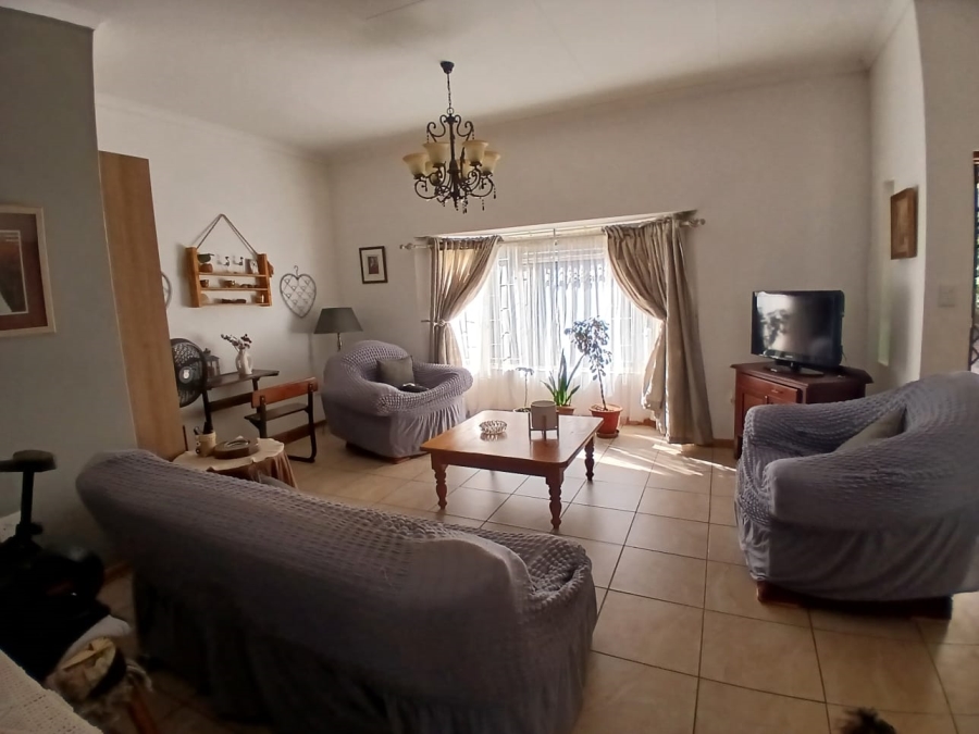 5 Bedroom Property for Sale in Kuruman Northern Cape